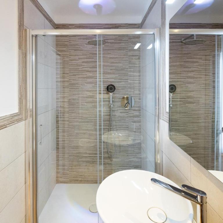 Cozy Family Apartment Salerno Port - Appartamento con 1 Camera da Letto - 22