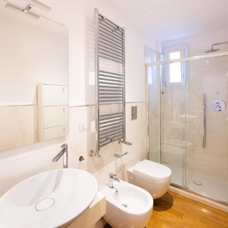 Cozy Family Apartment Salerno Port - Appartamento con 1 Camera da Letto - 27