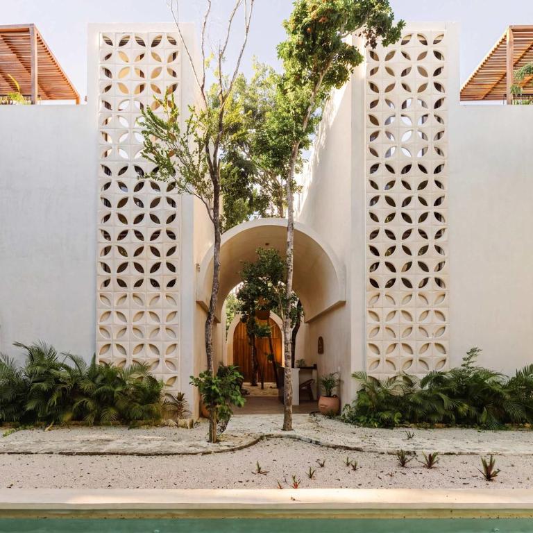 Shanti Villa - 4BR Luxury Stay with 2 Private Pools - Villa - 51