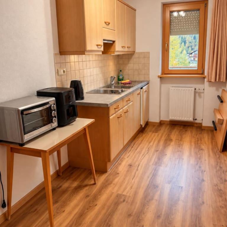 Residence Aster - Apartamento mit 2 Schlafzimmern und Balkon - 1