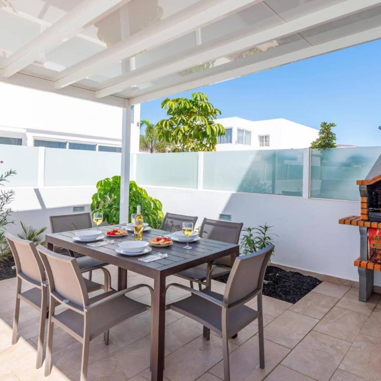 Villa Yesenia by Villa Plus - Villa - 7