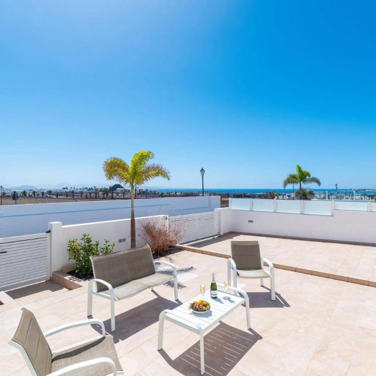 Villa Yesenia by Villa Plus - Villa - 8