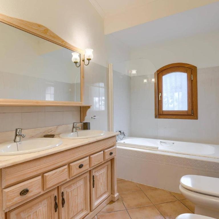Villa Vobis by Villa Plus - Villa - 19