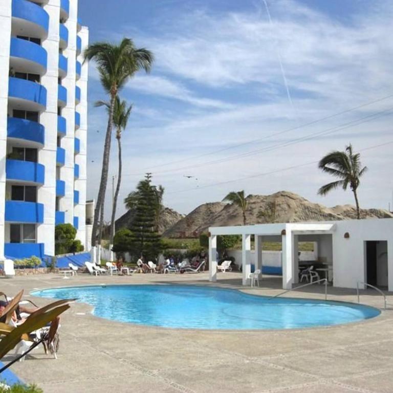 Sunset Deck Beachfront condo at La Marina Tennis - Casa - 19