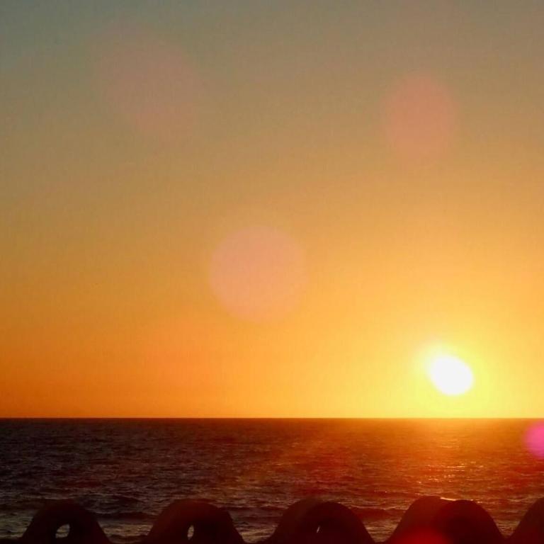 Sunset Deck Beachfront condo at La Marina Tennis - Casa - 25