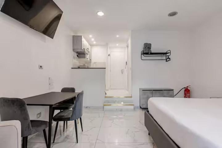 Apartment Marble - One-Bedroom Apartment with Terrace - 10