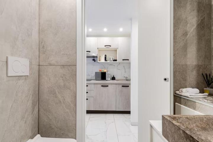 Apartment Marble - One-Bedroom Apartment with Terrace - 12