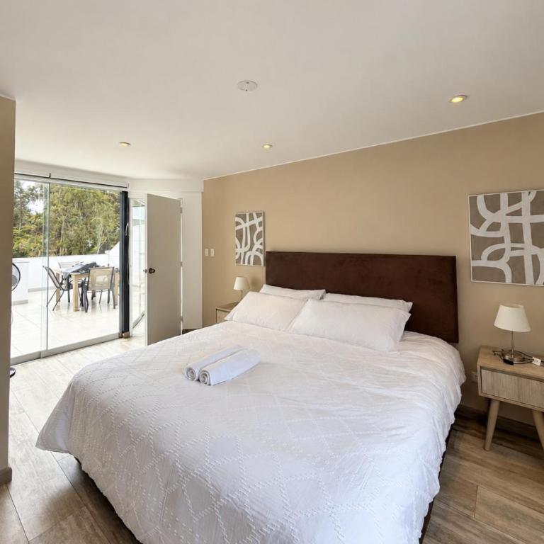 Stylish Duplex with Terrace & Park Views - Casa - 3
