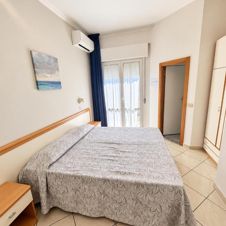 Hotel Blue Ribbon - Camera Standard Matrimoniale/Doppia con Letti Singoli con Balcone - 6
