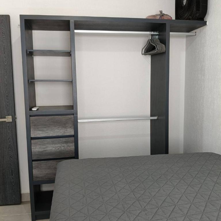 Departamento en Acapulco Con Alberca y Club de Playa Planta Baja - Three-Bedroom Apartment - 17