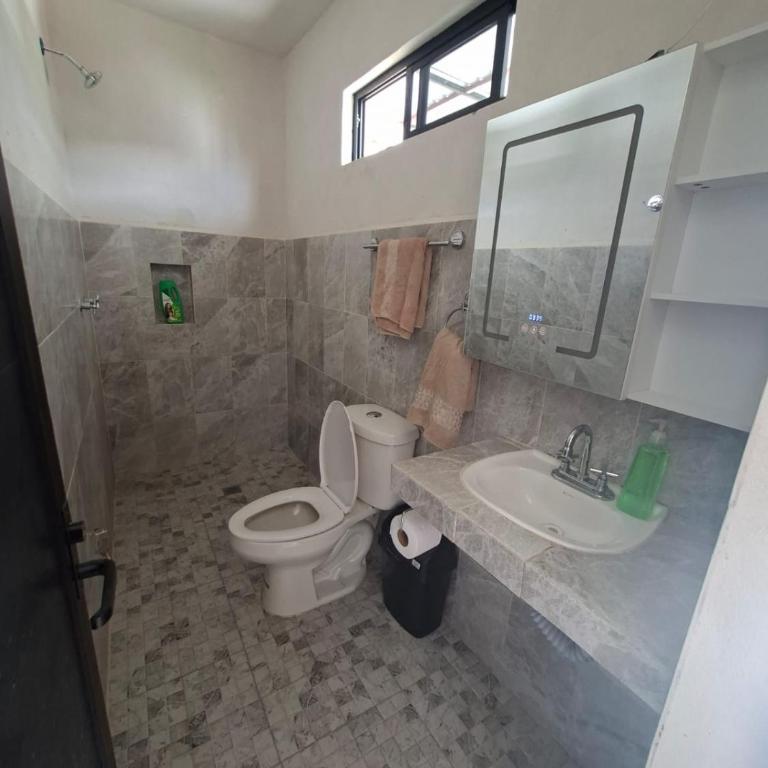 Ozeli Hostel - Deluxe King Room - 2