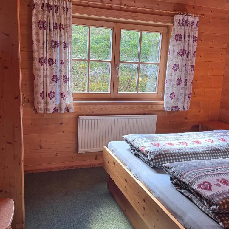 Chalet ski in out in Hochkrimml with sauna - Three-Bedroom Vacation Home - 13