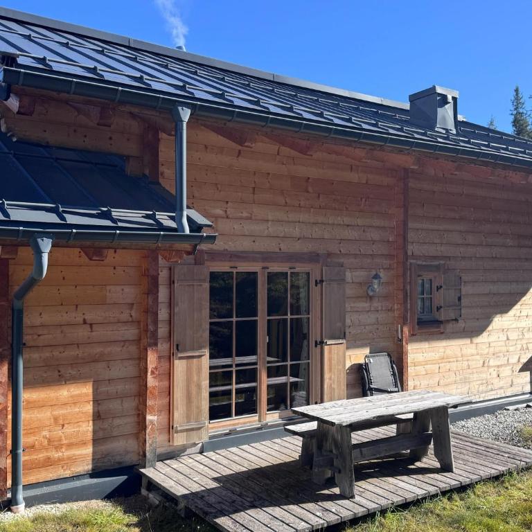 Chalet ski in out in Hochkrimml with sauna - Three-Bedroom Vacation Home - 21