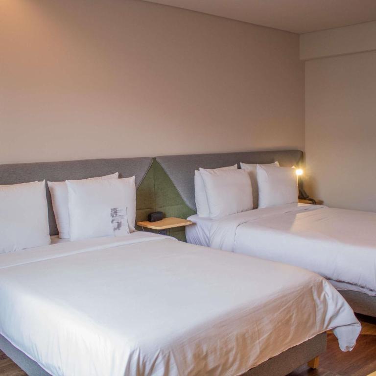 Novotel Monterrey Valle - Habitación Doble Executive con 2 camas dobles - 7