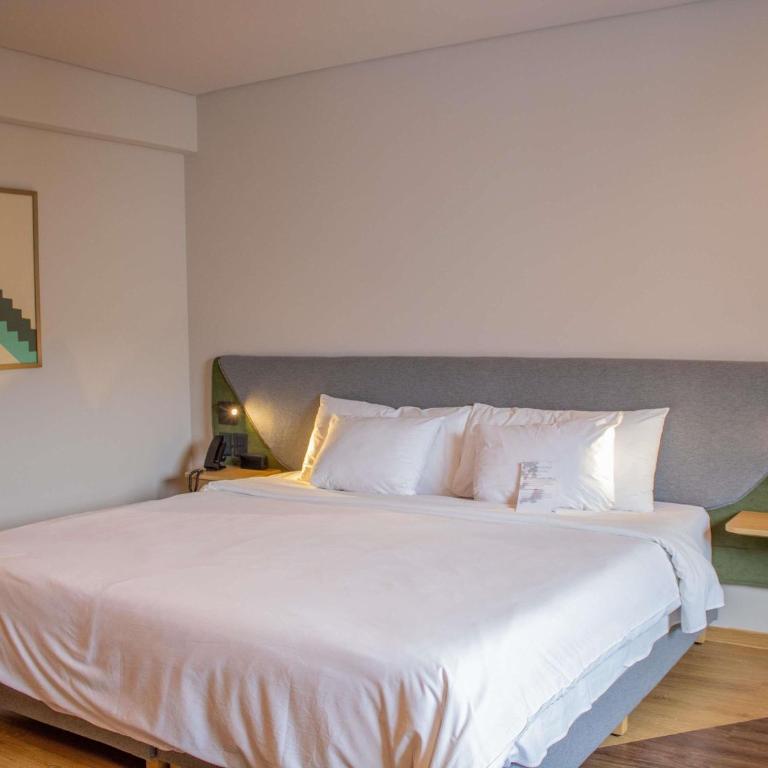 Novotel Monterrey Valle - Habitación Executive con cama extragrande - 3