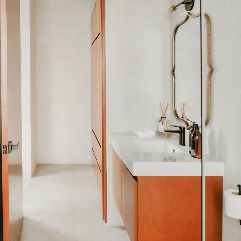 Villa CDR & Aviv Private village for 34 2 villas 14BR 4 pools - Villa - 43