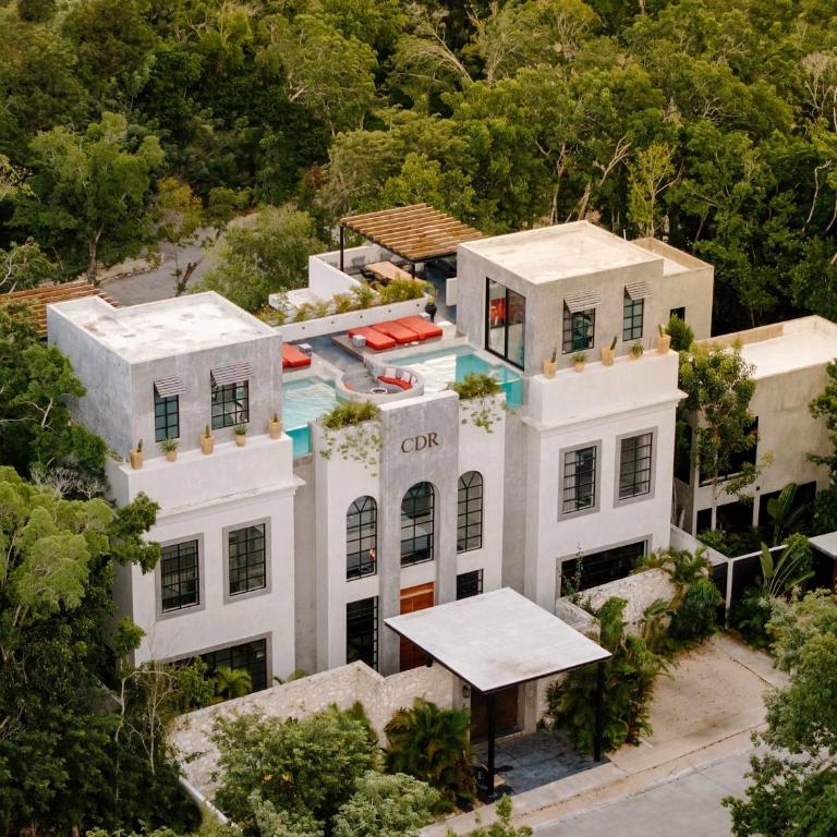 Villa CDR & Aviv Private village for 34 2 villas 14BR 4 pools - Villa - 52