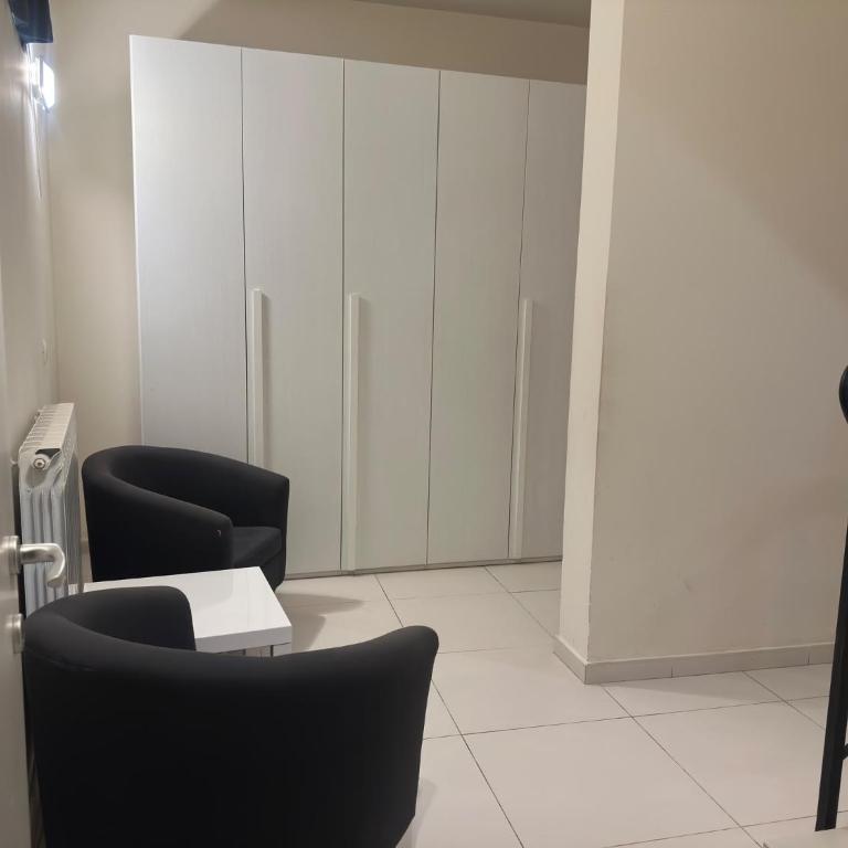 2016 Apartments - Three-Bedroom Apartment - 7