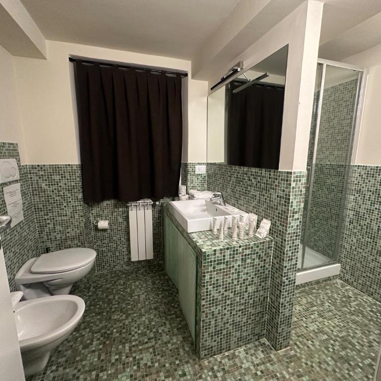2016 Apartments - Three-Bedroom Apartment - 8