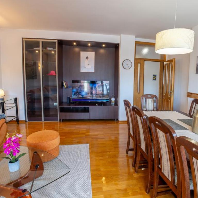 Seattle Apartment - Two-Bedroom Apartment - 10