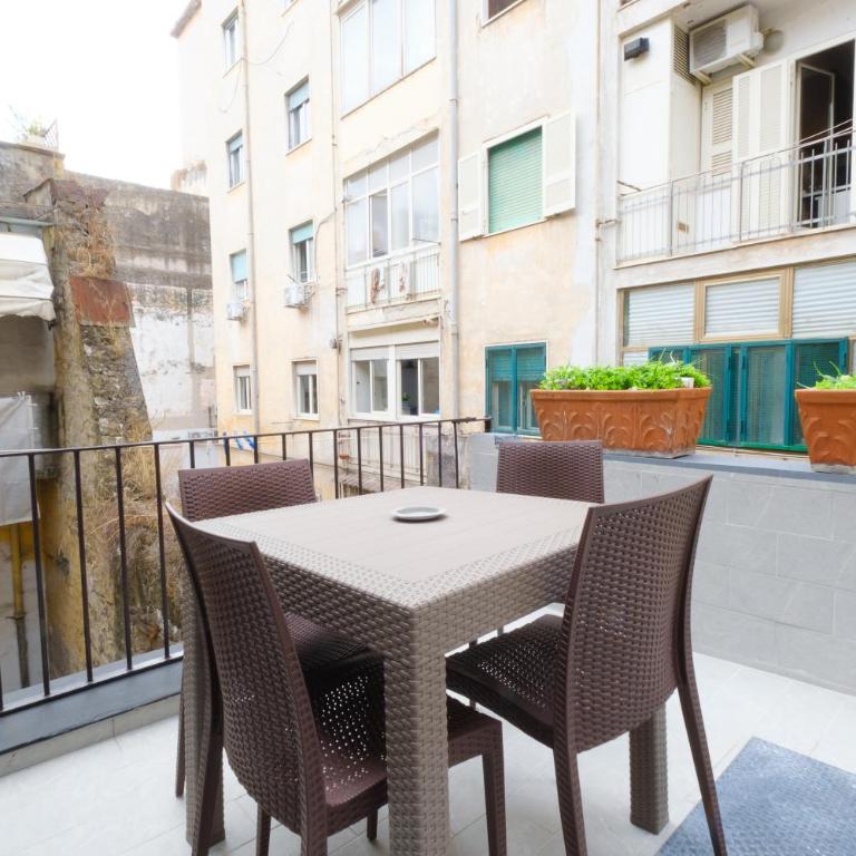 Giganti 38 Your home in the heart of Naples - Appartamento con 2 Camere da Letto - 29