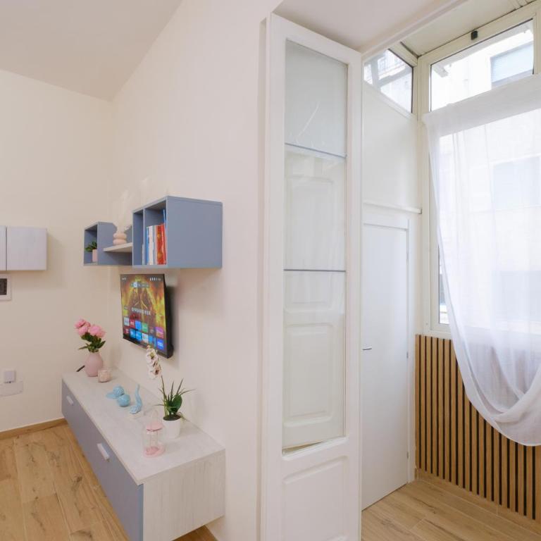 Giganti 38 Your home in the heart of Naples - Appartamento con 2 Camere da Letto - 14
