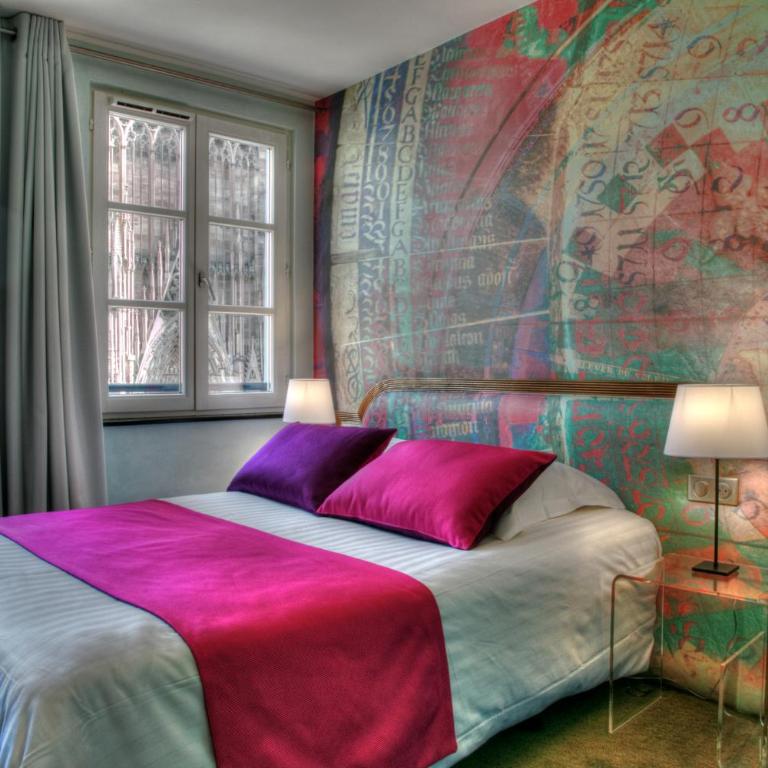 Hotel Cathédrale - Chambre Double avec Vue sur la Cathédrale - 11