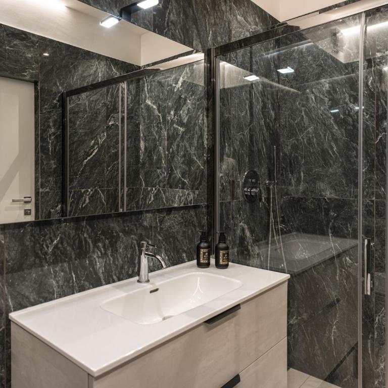 ACasaStay App 206 - One-Bedroom Apartment with City View - 4