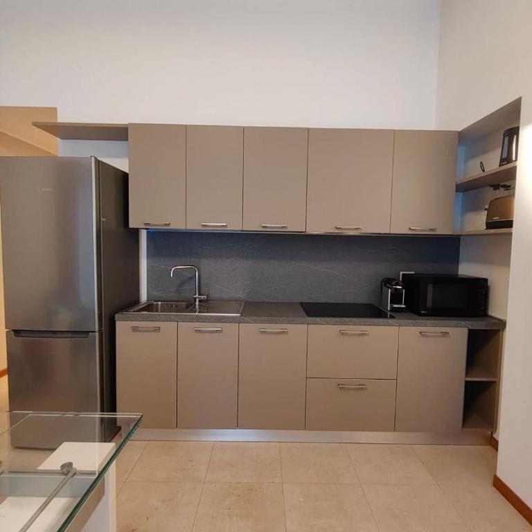 Casa Ares- New Flat 4 people Near Underground - Appartamento con 1 Camera da Letto - 3