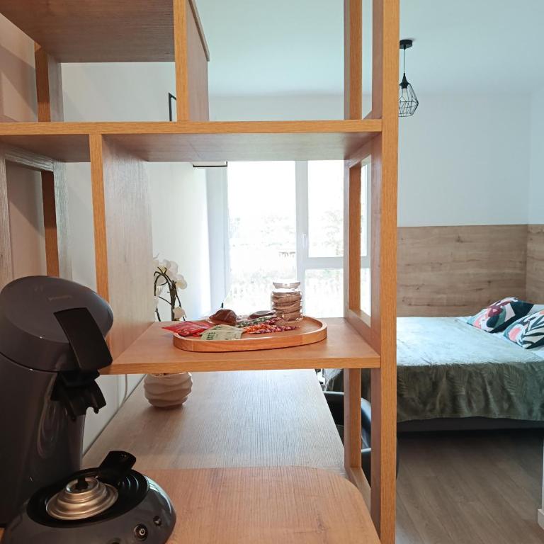 NEORESID Port Colbert - proche gare centre - Deluxe Double Studio - 4