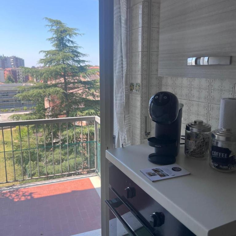 Verona Center - Arena 9 min, Station 8 min - Wifi - Apartment mit 2 Schlafzimmern und Balkon - 8