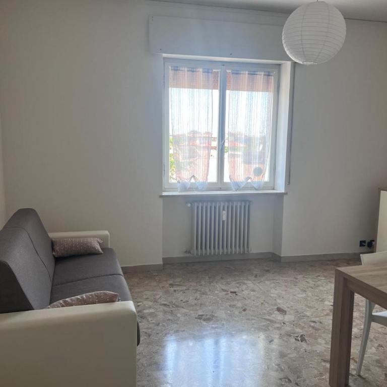 Verona Center - Arena 9 min, Station 8 min - Wifi - Apartment mit 2 Schlafzimmern und Balkon - 9