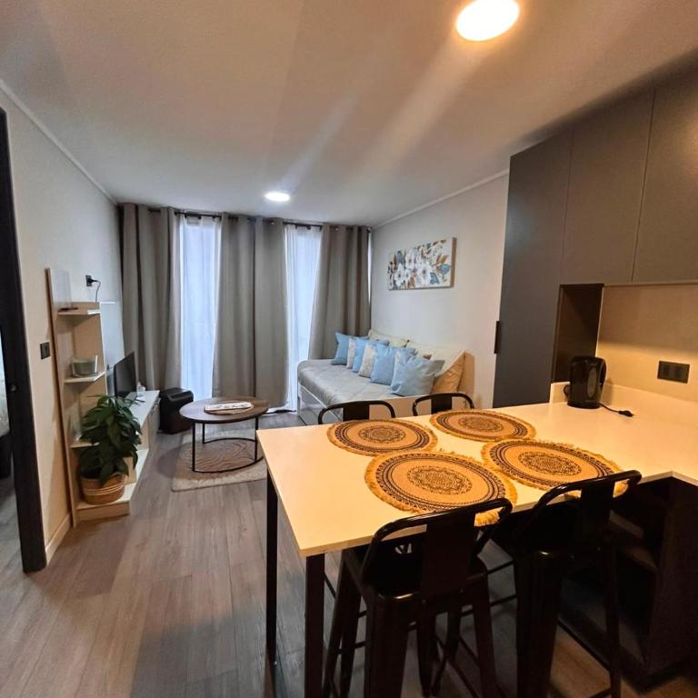 Depto Céntrico con Piscina en Barrio Brasil - One-Bedroom Apartment - 12