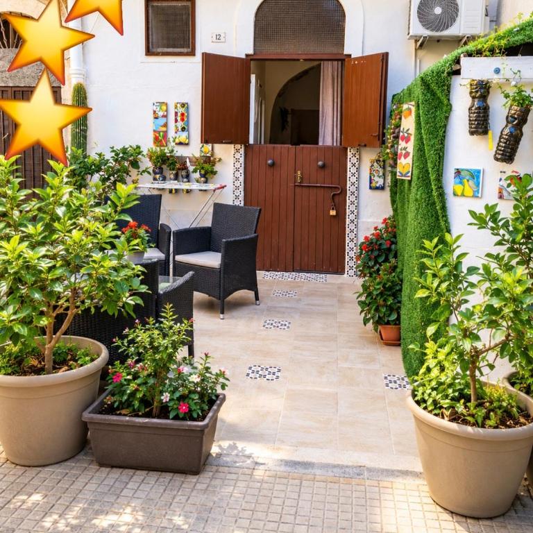 B&B Le Lumìe L' antico Cortile Camere Con Cucina Privata With Private Kitchen - Camera Familiare con Bagno Privato - 5