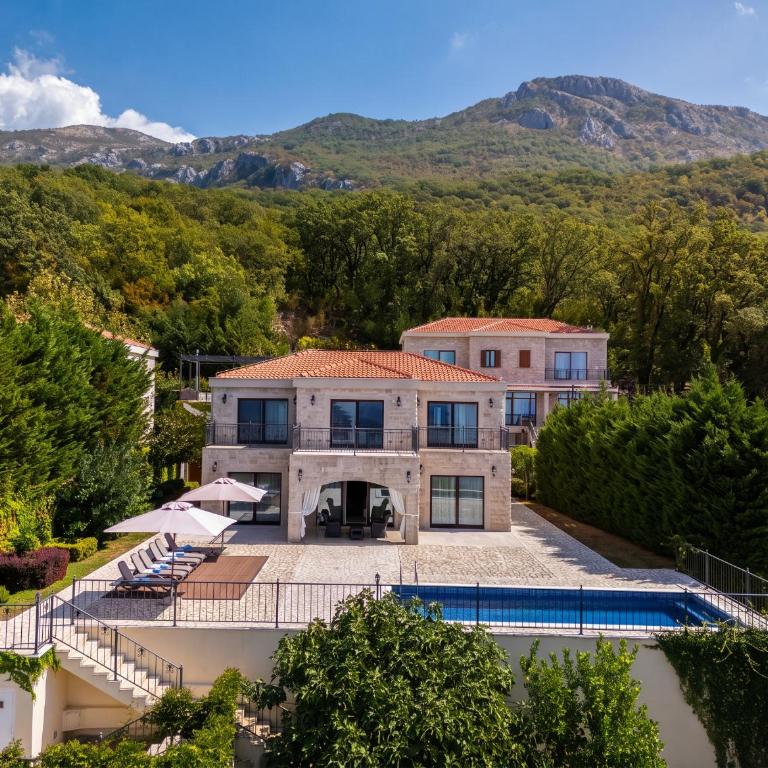 Oak Leaf Residences - Vila sa Sopstvenim Bazenom - 2