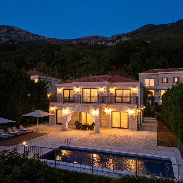 Oak Leaf Residences - Vila sa Sopstvenim Bazenom - 11