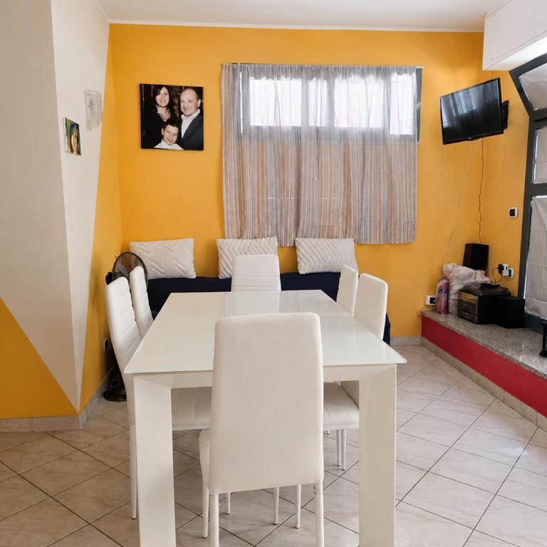 Casa Serena Charming Apartment Near the City Centre - Apartment - 5