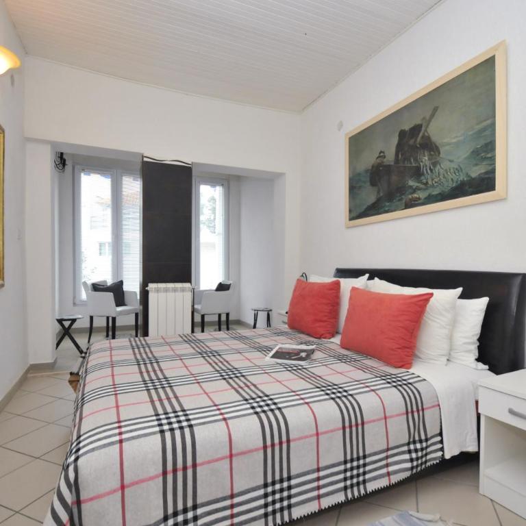 Hotel Oaza - Dvokrevetna Soba sa Bračnim Krevetom i Balkonom - 7