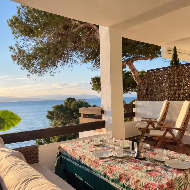 Dreamy sunrise at Marina Playa - Deluxe Apartment - 1