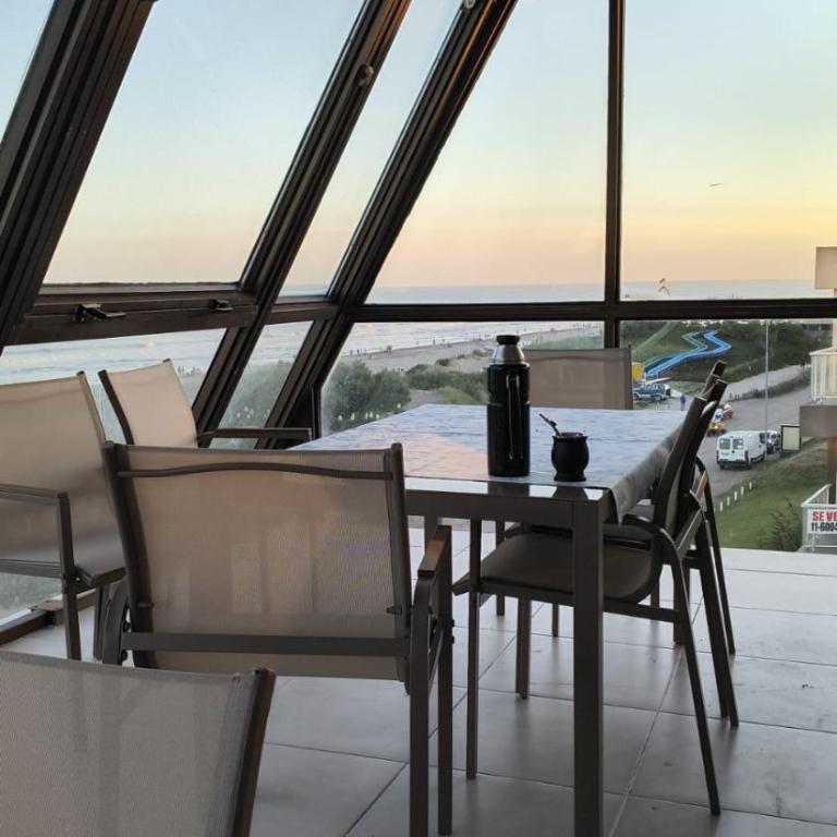 Oceanfront apartment - Three-Bedroom Apartment - 9