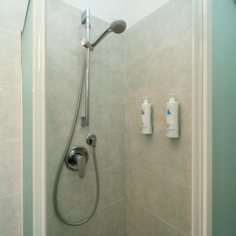 Dolce Vita cozy Apartament lakefront with a view - Apartment mit 2 Schlafzimmern - 14