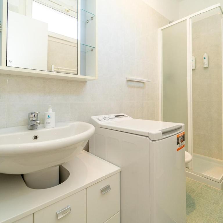 Dolce Vita cozy Apartament lakefront with a view - Apartment mit 2 Schlafzimmern - 22