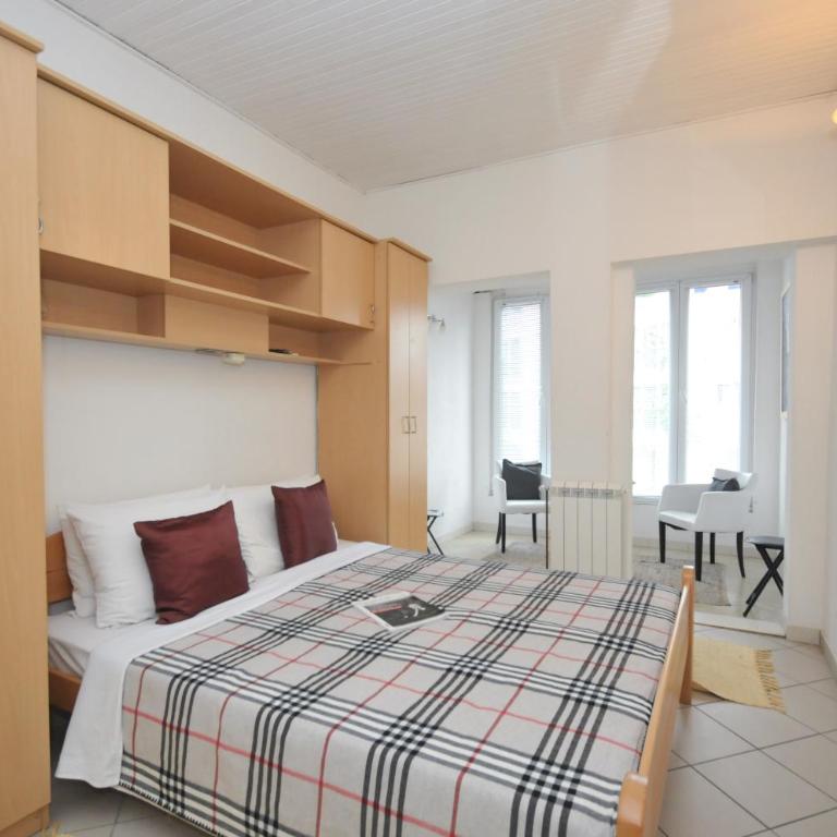 Hotel Oaza - Dvokrevetna Soba sa Bračnim Krevetom i Balkonom - 8