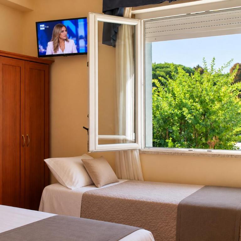 Hotel Jole - Camera Tripla - 1