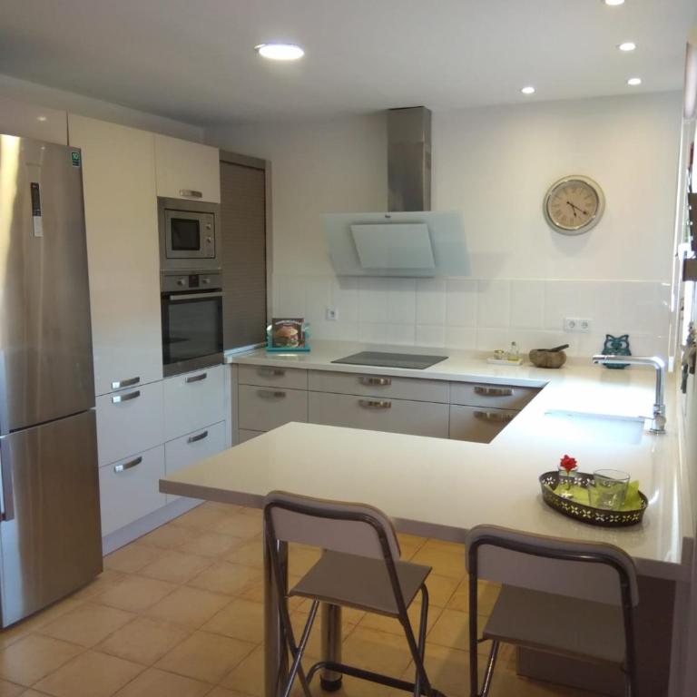Book Jet - Casa Good Luck Jardin y Wifi - Villa mit 2 Schlafzimmern - 3