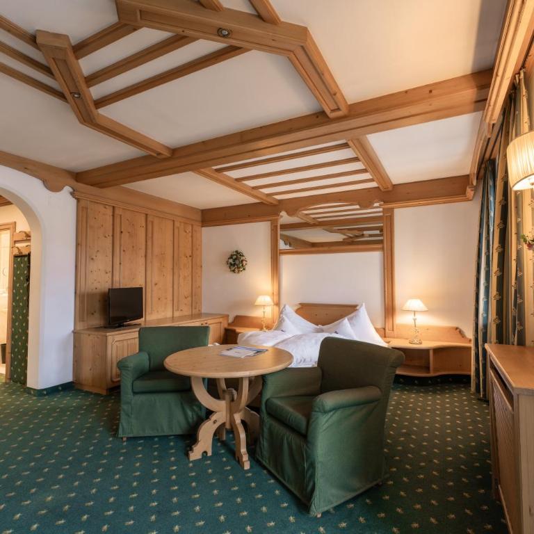 Ferien & Wellnesshotel Windschar - Suite with extra Single Bed - Annex - 3