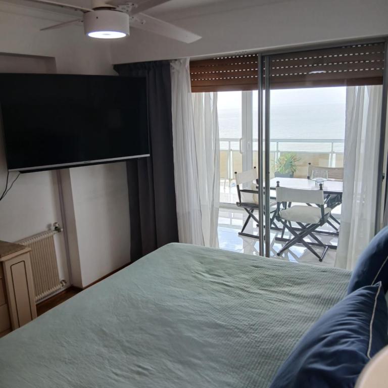Excepcional Parque y Playa Grande - Apartamento de 2 dormitorios - 21