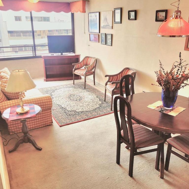 En el corazon de Santiago, 2 cuadras de La Moneda - Two-Bedroom Apartment - 3