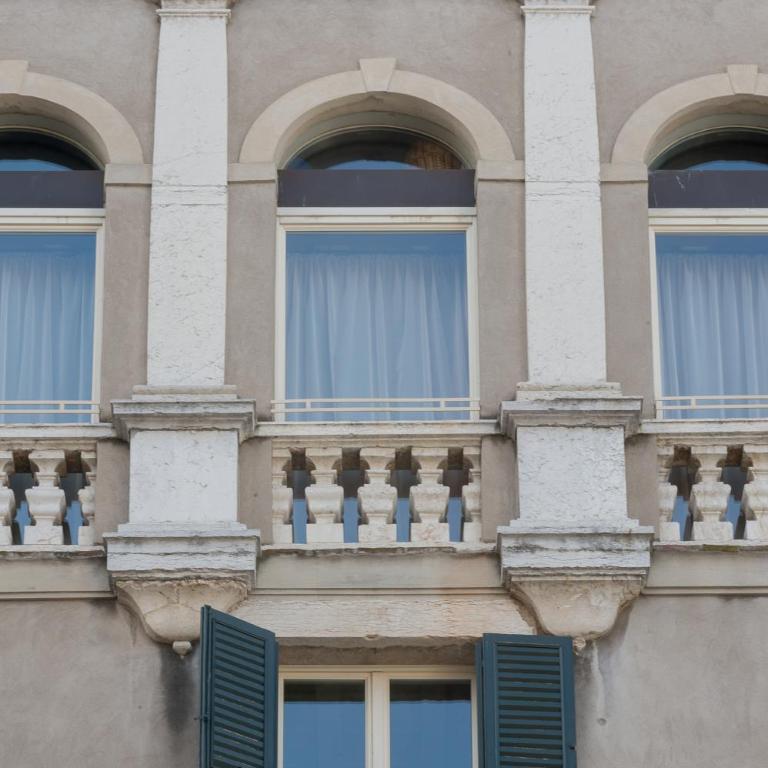 Domus Nova Palace - Italian Homing - Camera Matrimoniale - 6