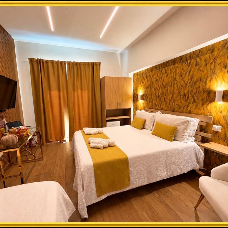 Yoyo House Luxury Napoli - Camera Tripla Deluxe con Vista Mare - 5